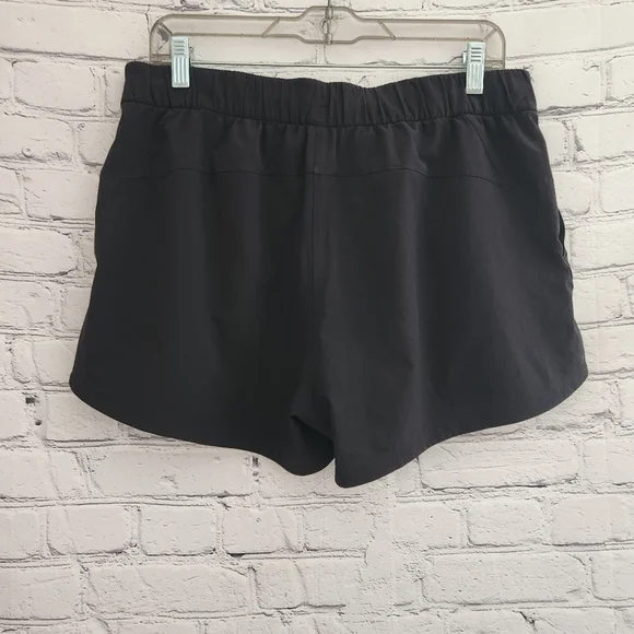 Lululemon Stroll at Sundown Short - Picture 5 of 10